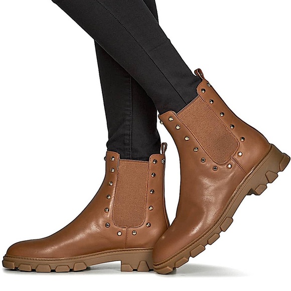 Michael Kors Brown Leather Ridley Studded Ankle Boots NEW - Picture 1 of 10